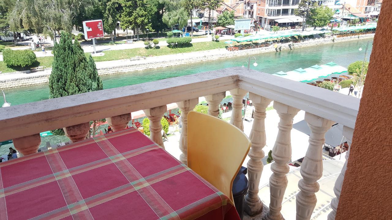 Art Theatre Caffe Hotel Struga Exterior foto