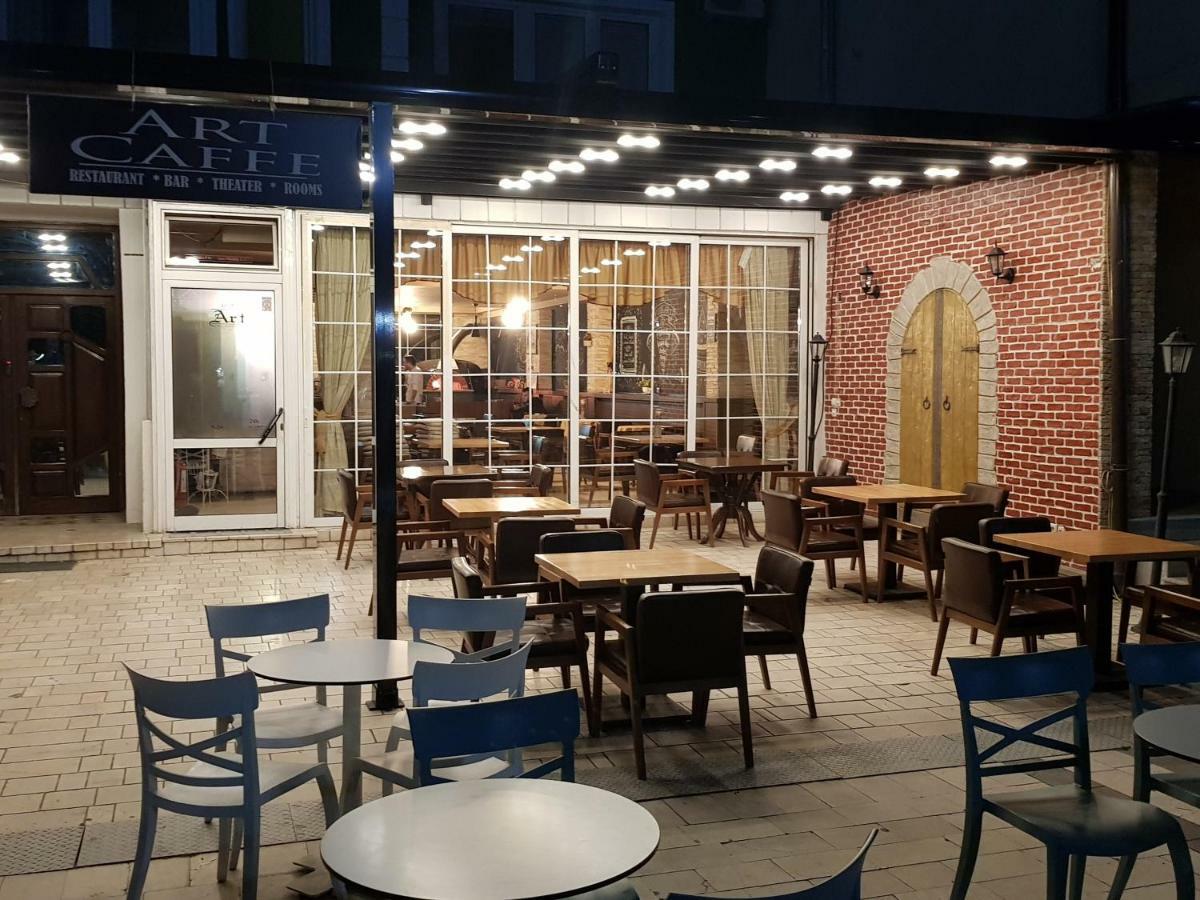 Art Theatre Caffe Hotel Struga Exterior foto